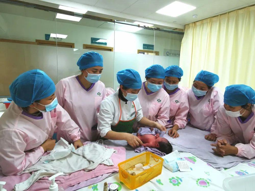 承德妇婴监护型护送